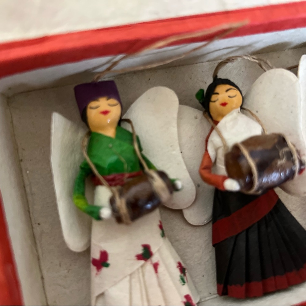 Vintage Musical Angels from Nepal Knotcraft Center Set of 4 - Picture 4 of 9